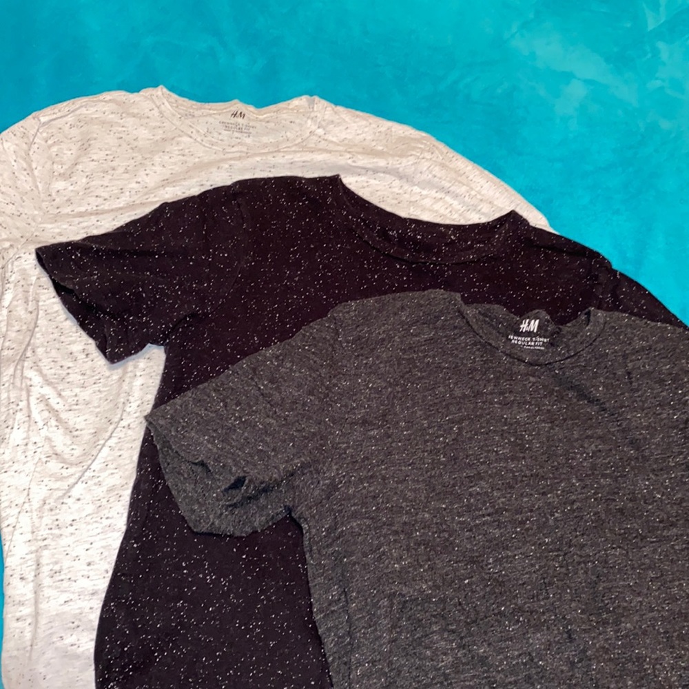 H&M basic crewneck t-shirts